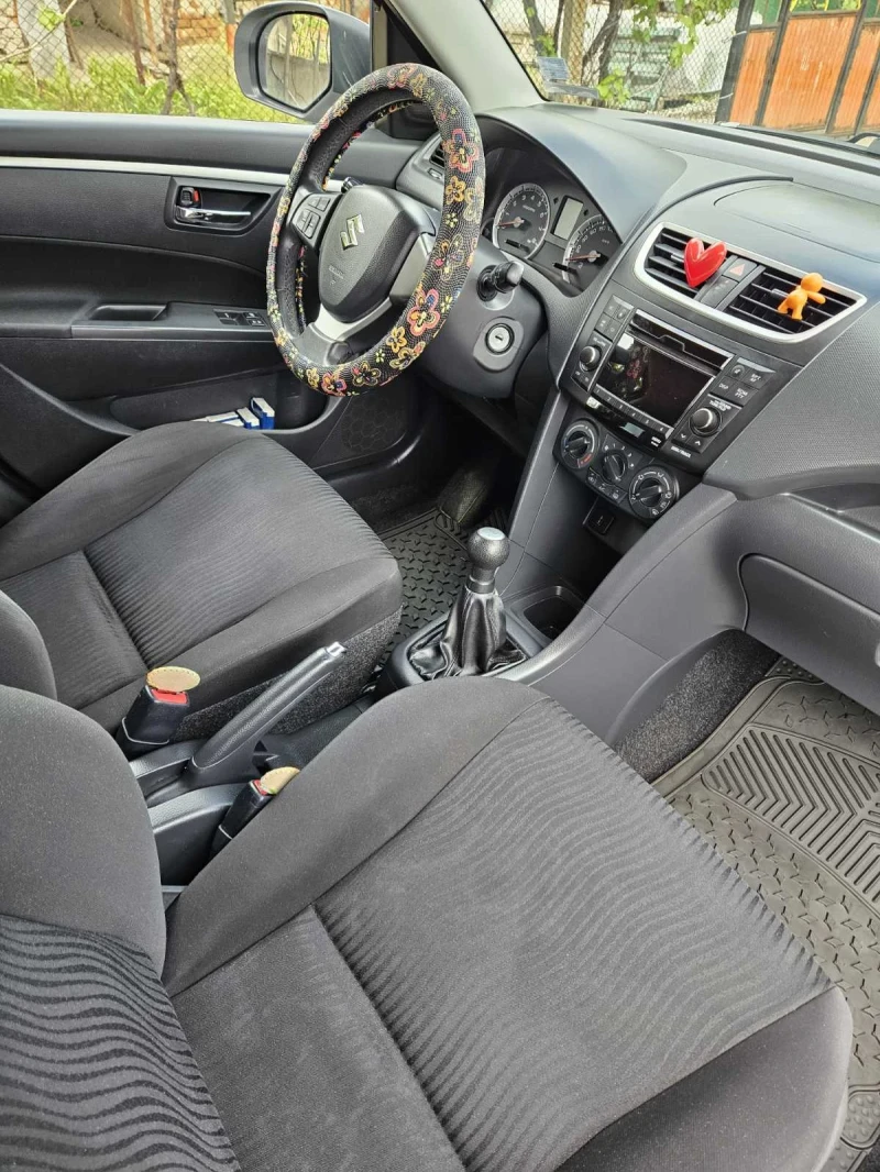 Suzuki Swift, снимка 5 - Автомобили и джипове - 52917204