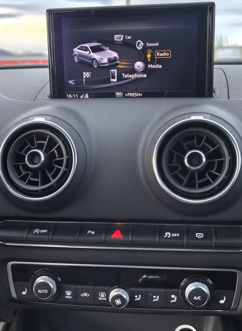 Audi A3 1.6 TDI Black Edition, снимка 11 - Автомобили и джипове - 50556854