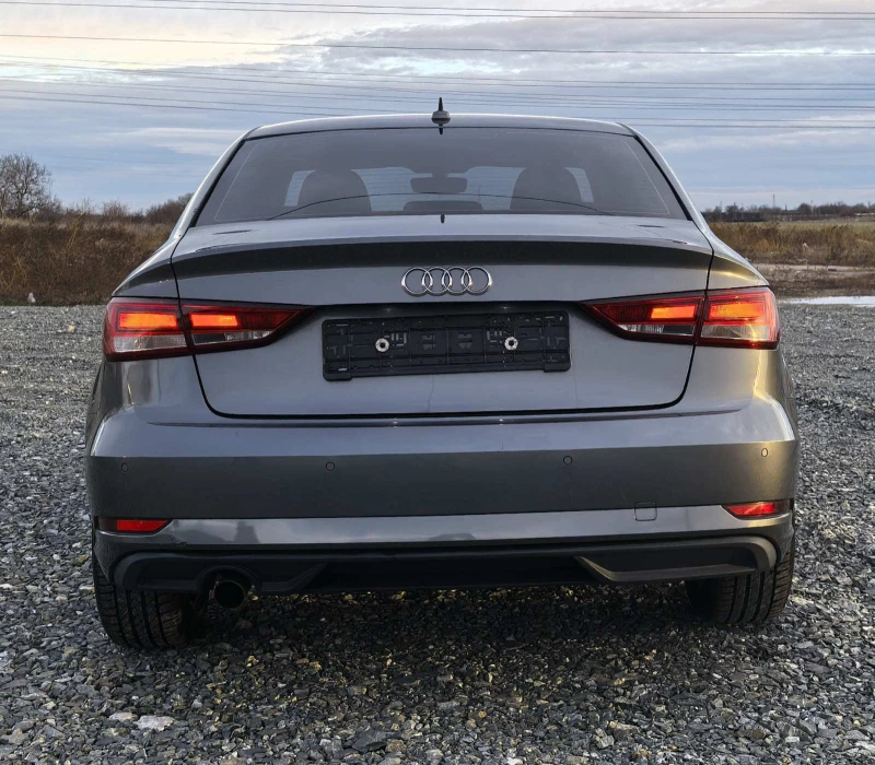 Audi A3 1.6 TDI Black Edition, снимка 6 - Автомобили и джипове - 50556854