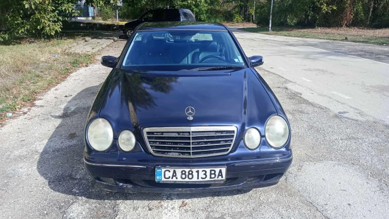Mercedes-Benz E 240