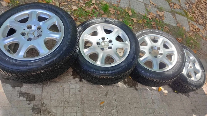 Mercedes-Benz E 240, снимка 7 - Автомобили и джипове - 52284094