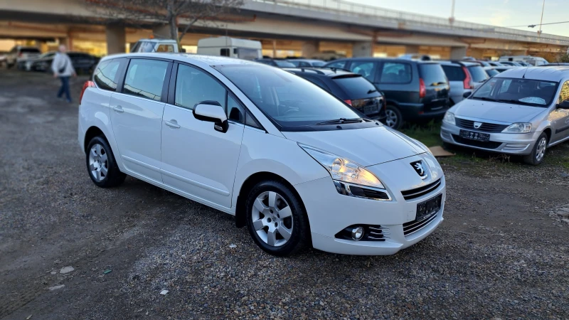 Peugeot 5008 ПЪЛНА СЕРВИЗНА ИСТОРИЯ , снимка 2 - Автомобили и джипове - 52419206