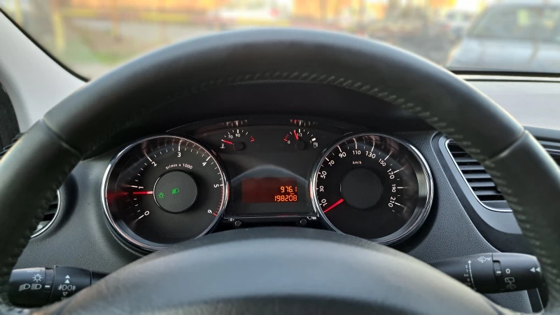 Peugeot 5008 ПЪЛНА СЕРВИЗНА ИСТОРИЯ , снимка 10 - Автомобили и джипове - 52419206