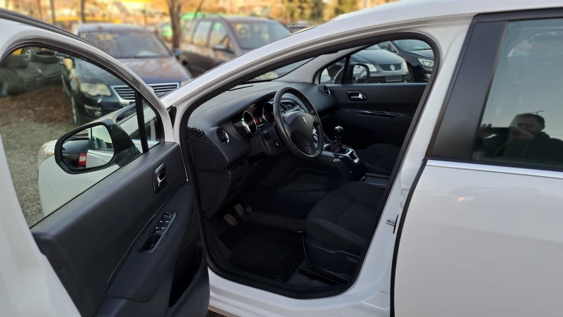 Peugeot 5008 ПЪЛНА СЕРВИЗНА ИСТОРИЯ , снимка 5 - Автомобили и джипове - 52419206