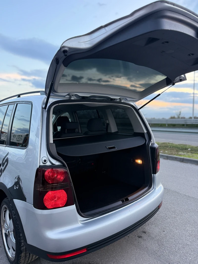 VW Touran 1.9TDI* CROSS* 6 скорости* УНИКАТ* FACE* * * , снимка 6 - Автомобили и джипове - 52483462