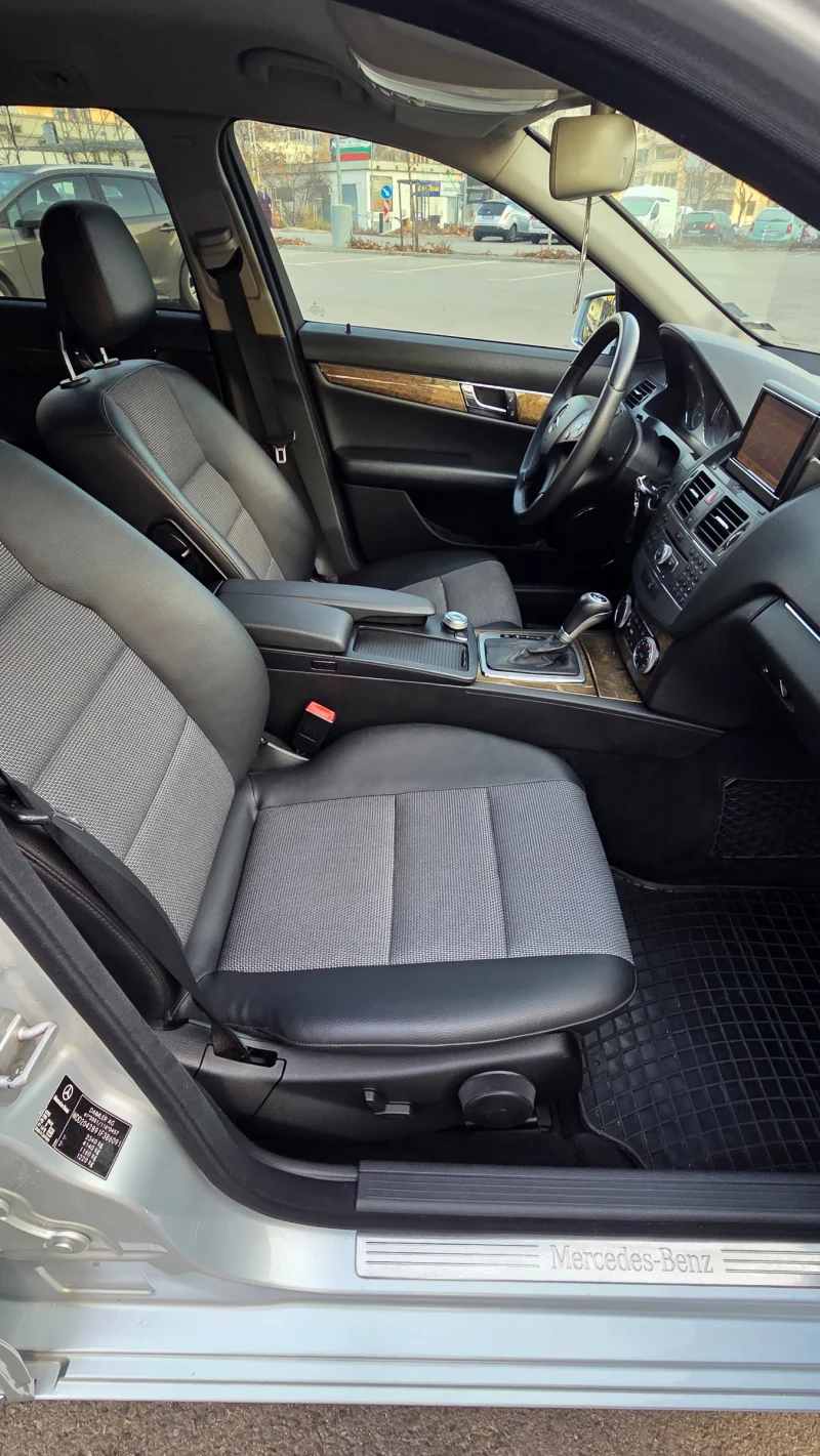 Mercedes-Benz C 350 CDI 4MATIC, снимка 14 - Автомобили и джипове - 53089639