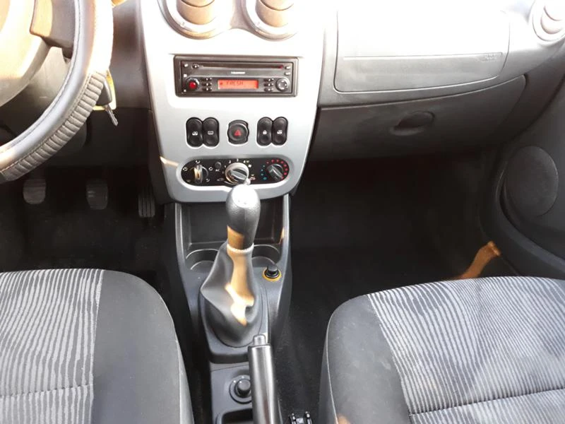 Dacia Logan 1,6+MPI+KLIMA, снимка 9 - Автомобили и джипове - 20248022