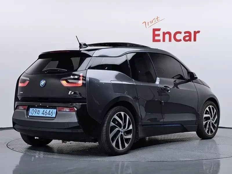 BMW i3 * Camera* Navi, снимка 3 - Автомобили и джипове - 55059401