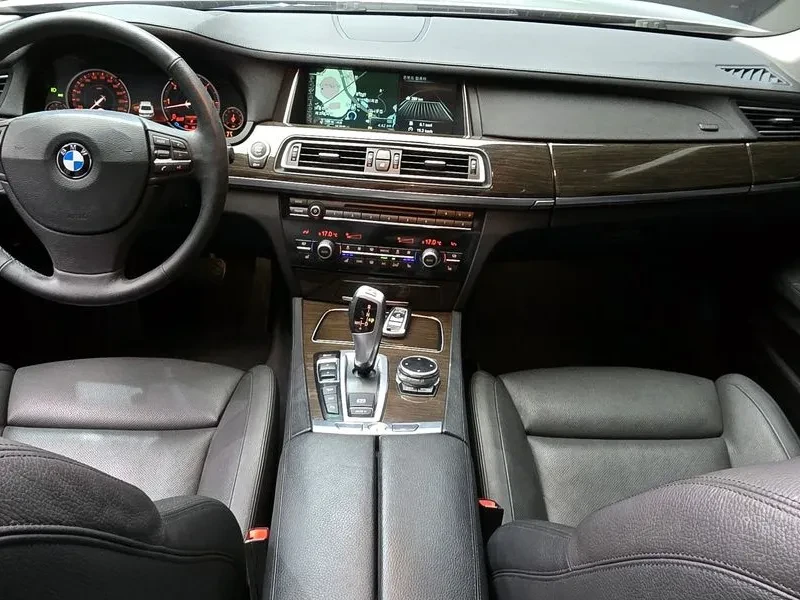 BMW 730 xDrive, снимка 7 - Автомобили и джипове - 55349334