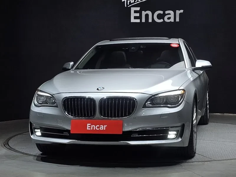 BMW 730 xDrive, снимка 3 - Автомобили и джипове - 55349334