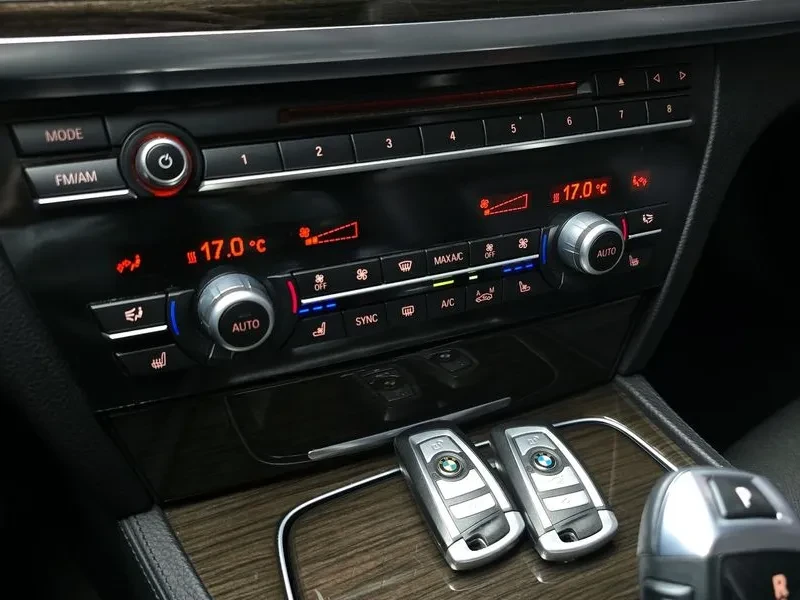 BMW 730 xDrive, снимка 16 - Автомобили и джипове - 55349334