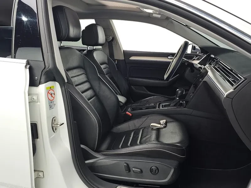 VW Arteon 2.0 Tdi Premium, снимка 10 - Автомобили и джипове - 55889082
