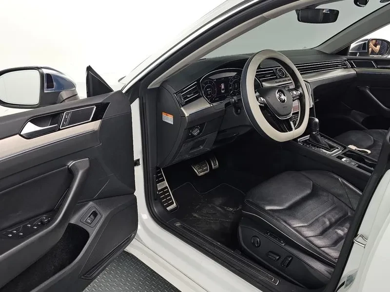 VW Arteon 2.0 Tdi Premium, снимка 11 - Автомобили и джипове - 55889082