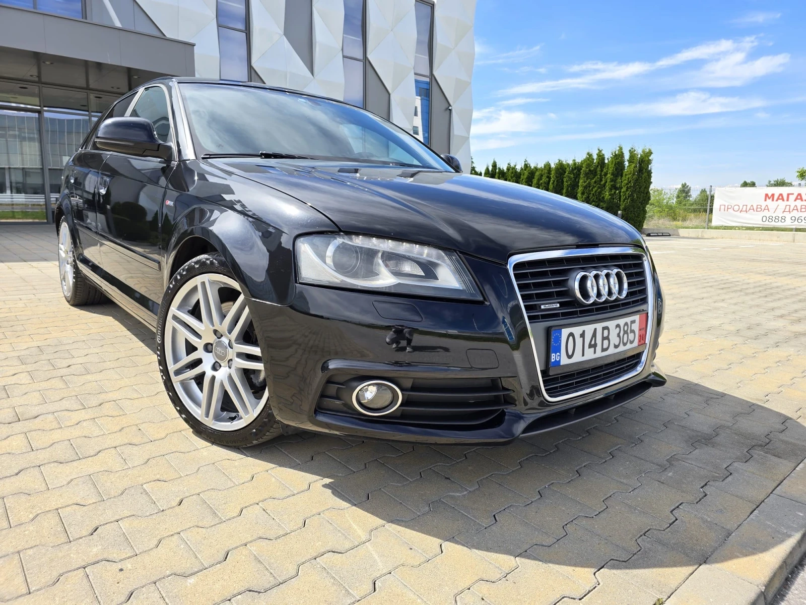 Audi A3 2.0TFSi 200к.с. S-line automatic Всичко обслужено! - изображение 2