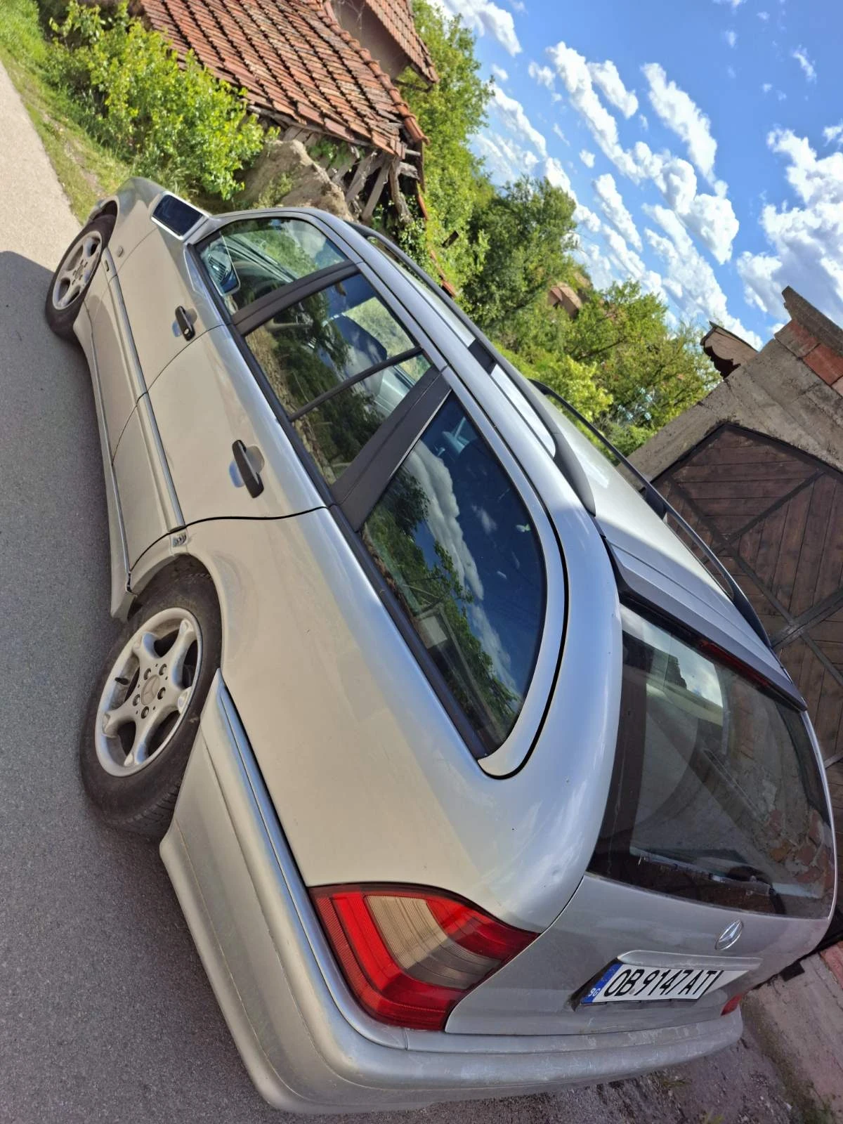Mercedes-Benz C 180  - изображение 2