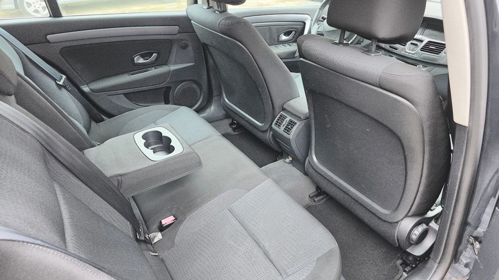 Renault Laguna 2.0dci | Mobile.bg � ����������� 14