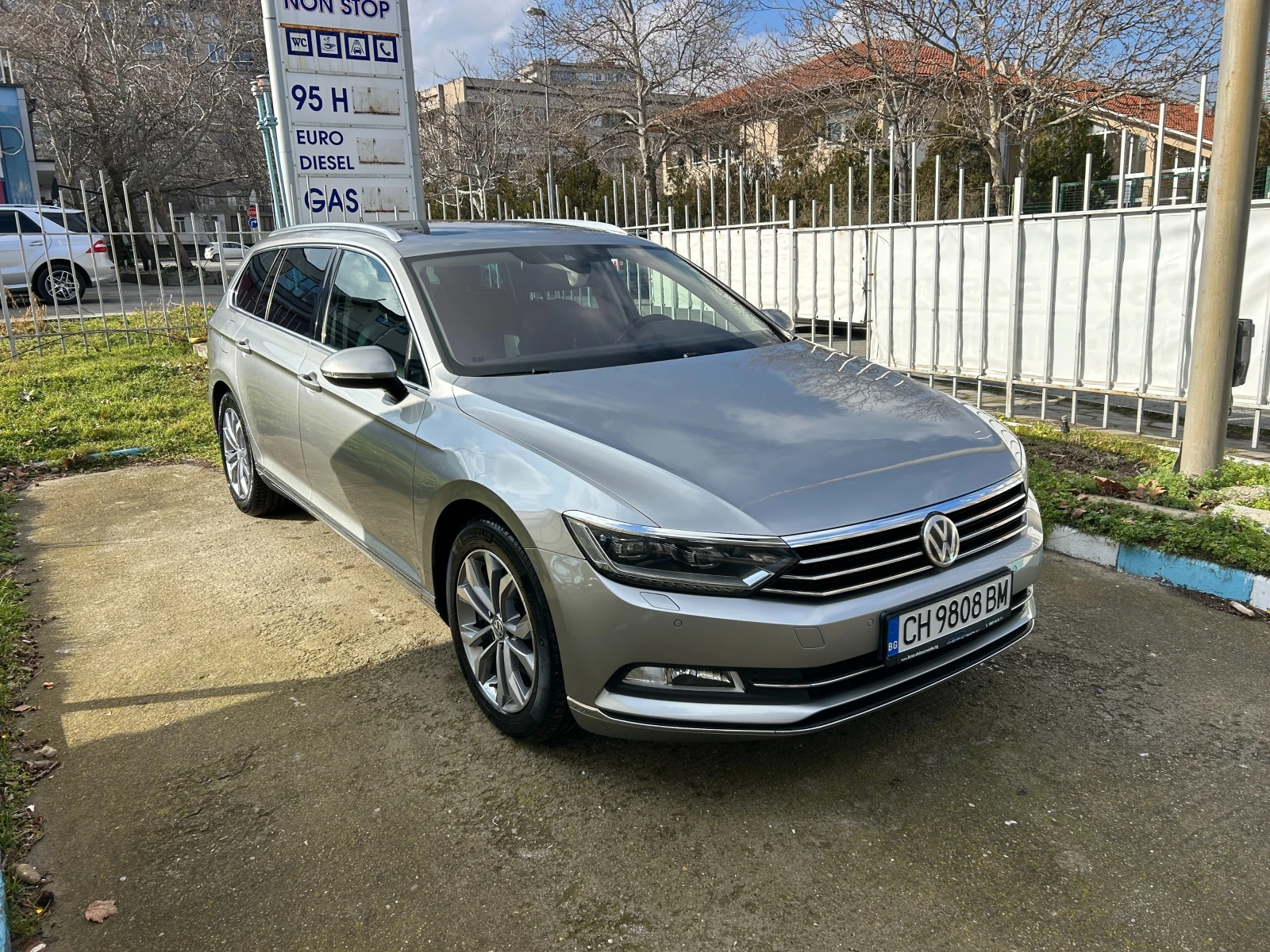 VW Passat 2.0/150к.с.DSG 6ск. - изображение 2