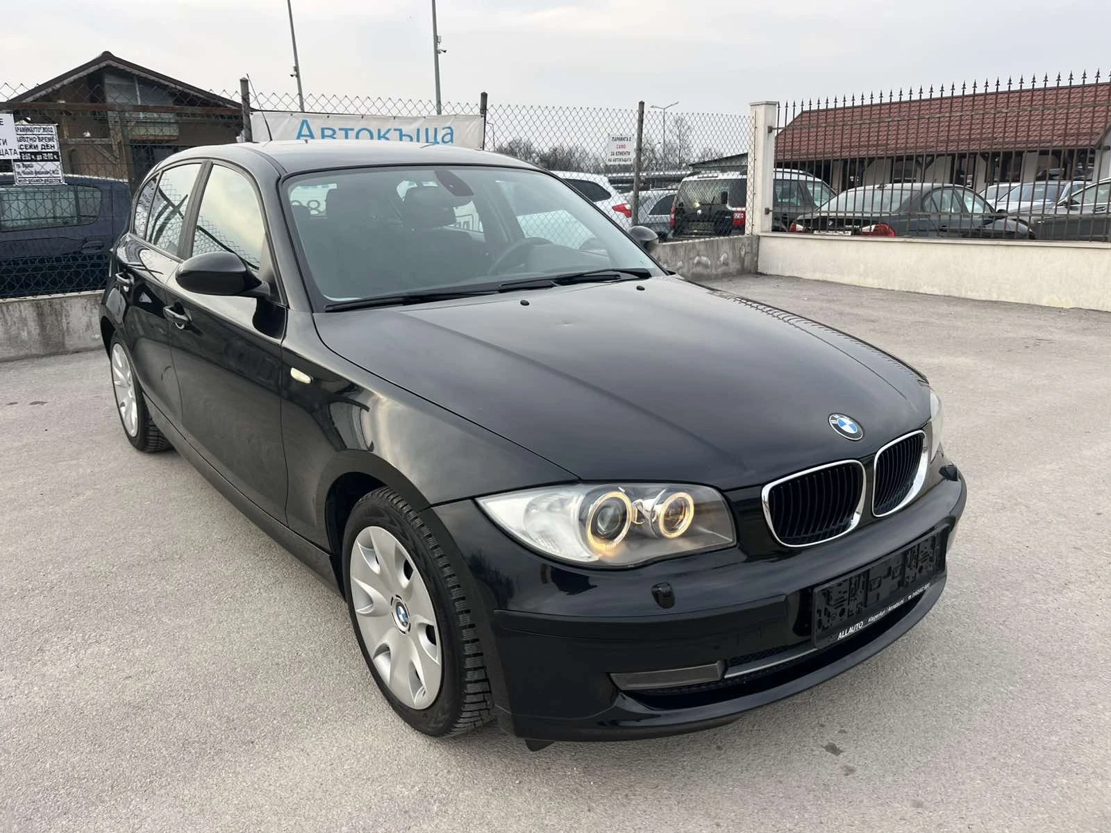 BMW 116 1.6I 121кс 6 СКОРОСТИ EURO 4 КЛИМАТРОНИК КСЕНОН, снимка 3 - Автомобили и джипове - 53713388