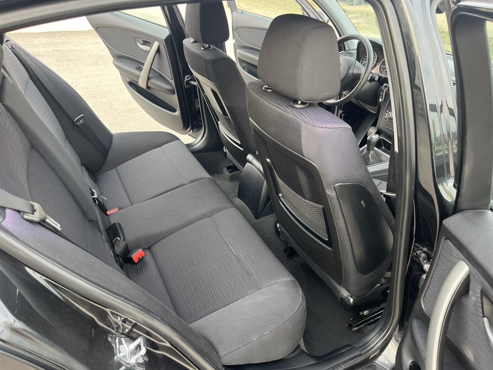 BMW 116 1.6I 121кс 6 СКОРОСТИ EURO 4 КЛИМАТРОНИК КСЕНОН, снимка 10 - Автомобили и джипове - 53713388