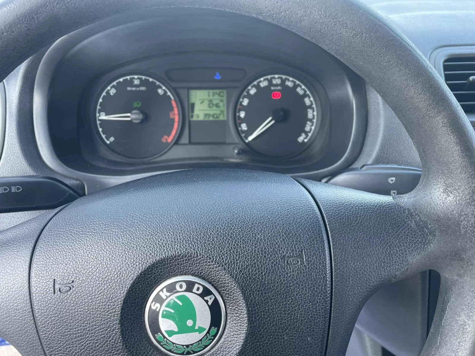 Skoda Fabia 1.4tdi 🔝, снимка 15 - Автомобили и джипове - 53757747