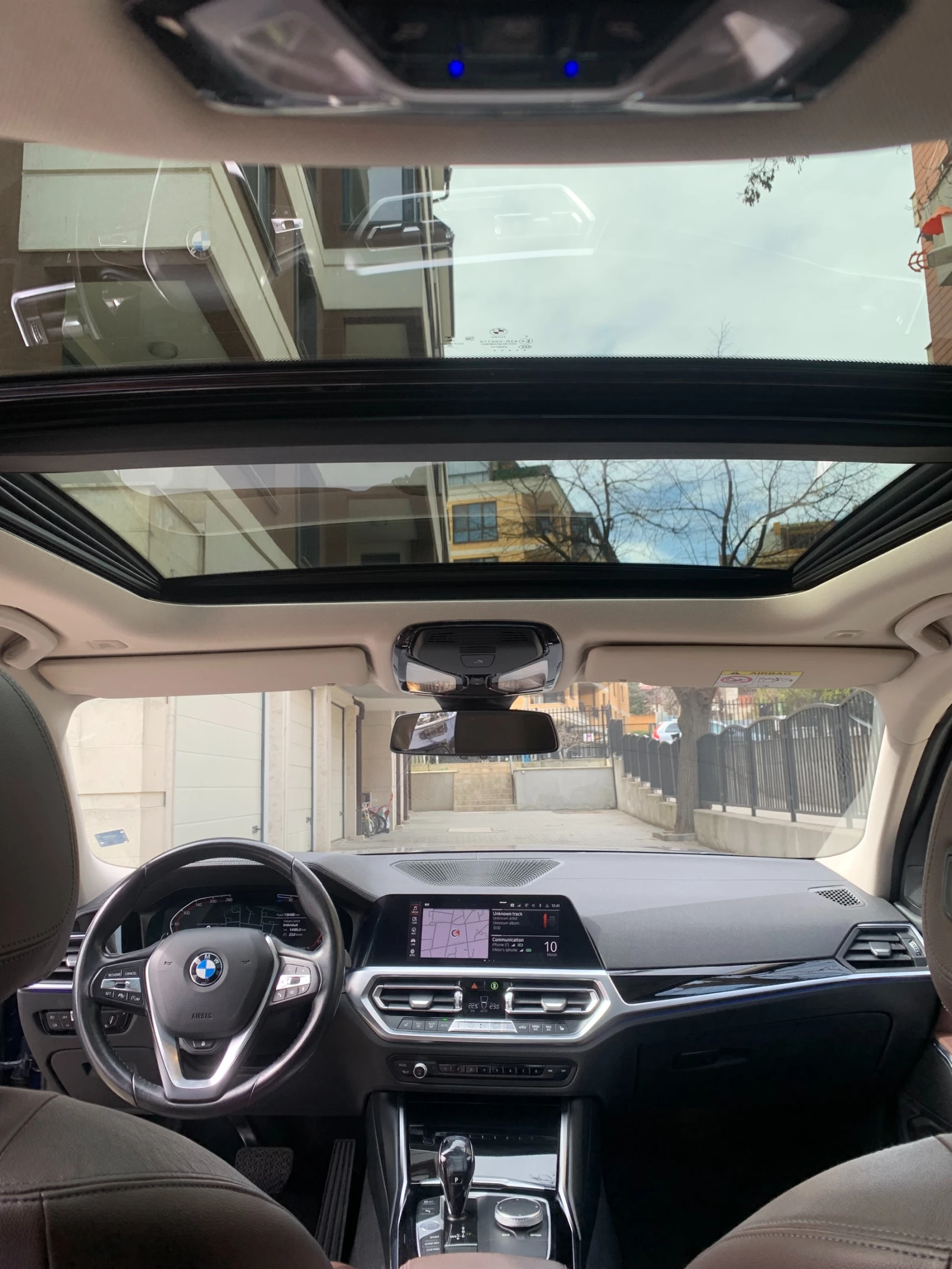 BMW 320 xDrive Luxury Line, Панорама, снимка 12 - Автомобили и джипове - 53844378