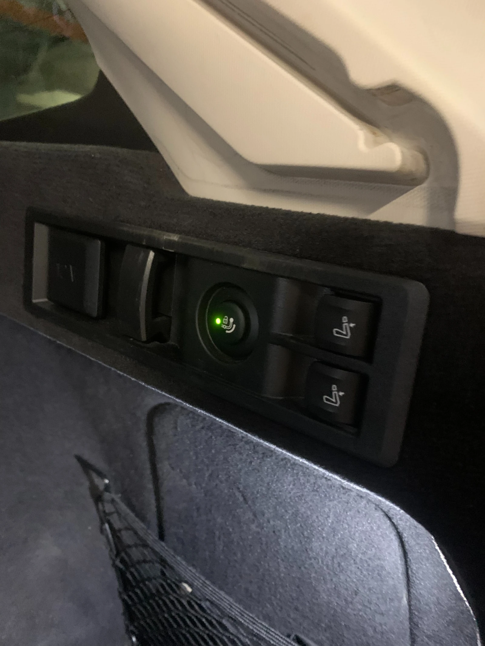 BMW 320 xDrive Luxury Line, Панорама, снимка 15 - Автомобили и джипове - 53844378