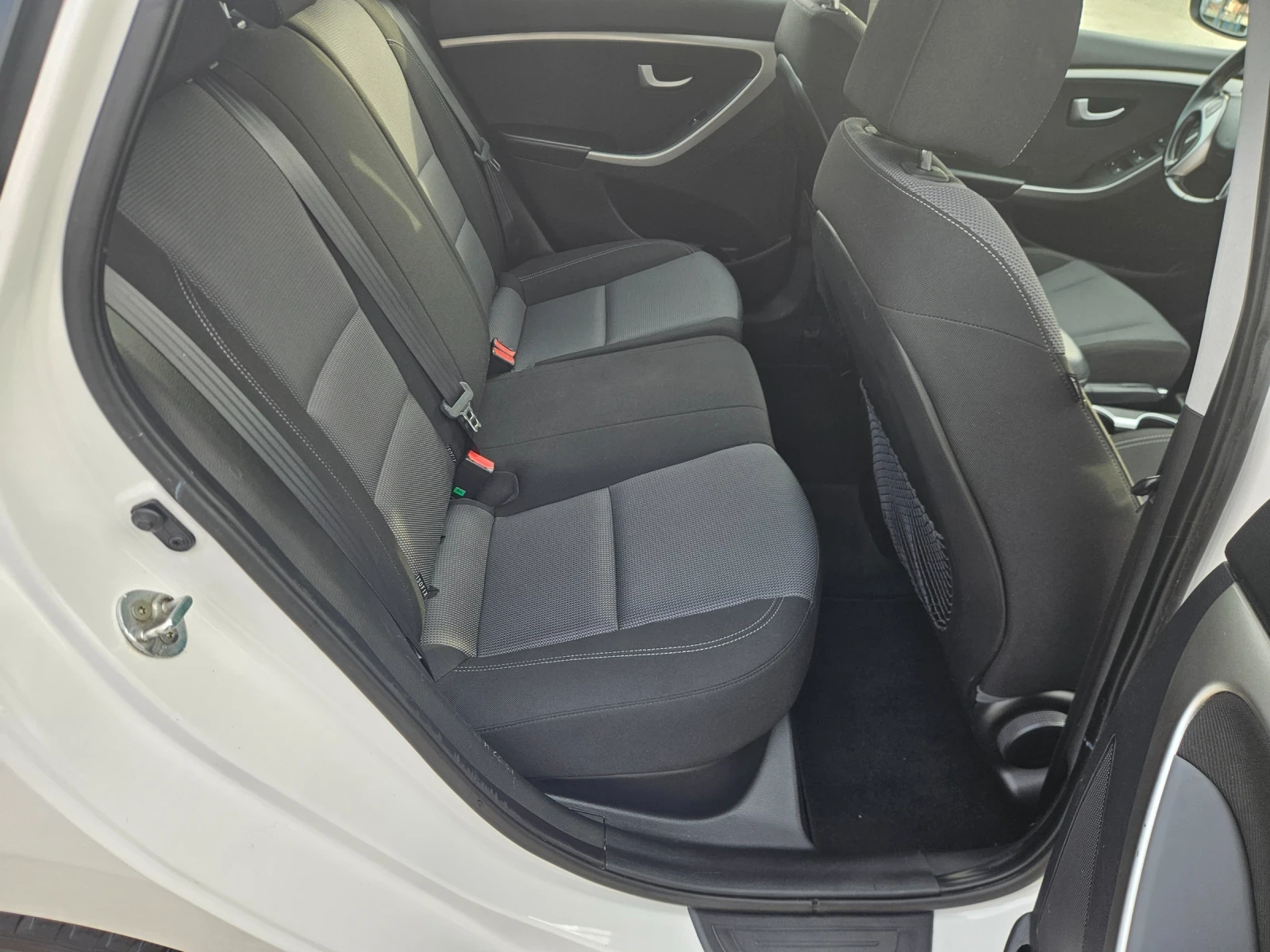 Hyundai I30, снимка 12 - Автомобили и джипове - 53918813