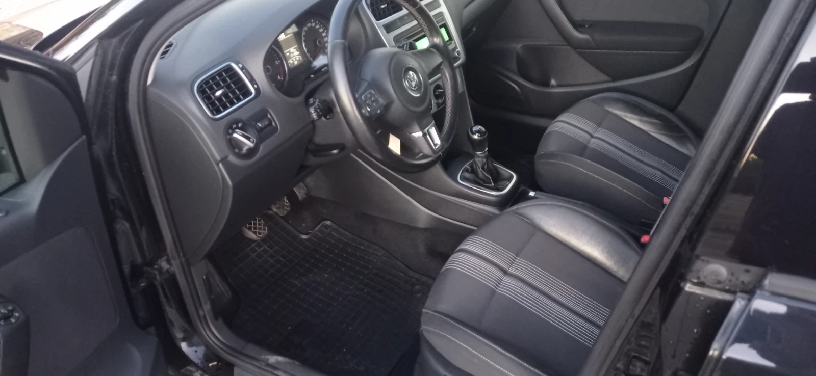 VW Polo 1.6TDI, снимка 8 - Автомобили и джипове - 53953968