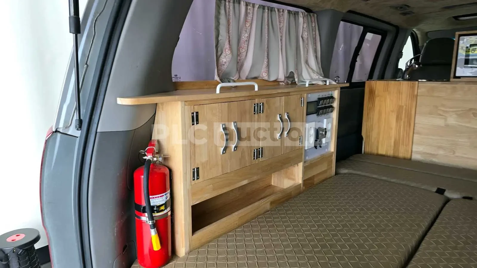 Hyundai Starex, снимка 15 - Автомобили и джипове - 54102806