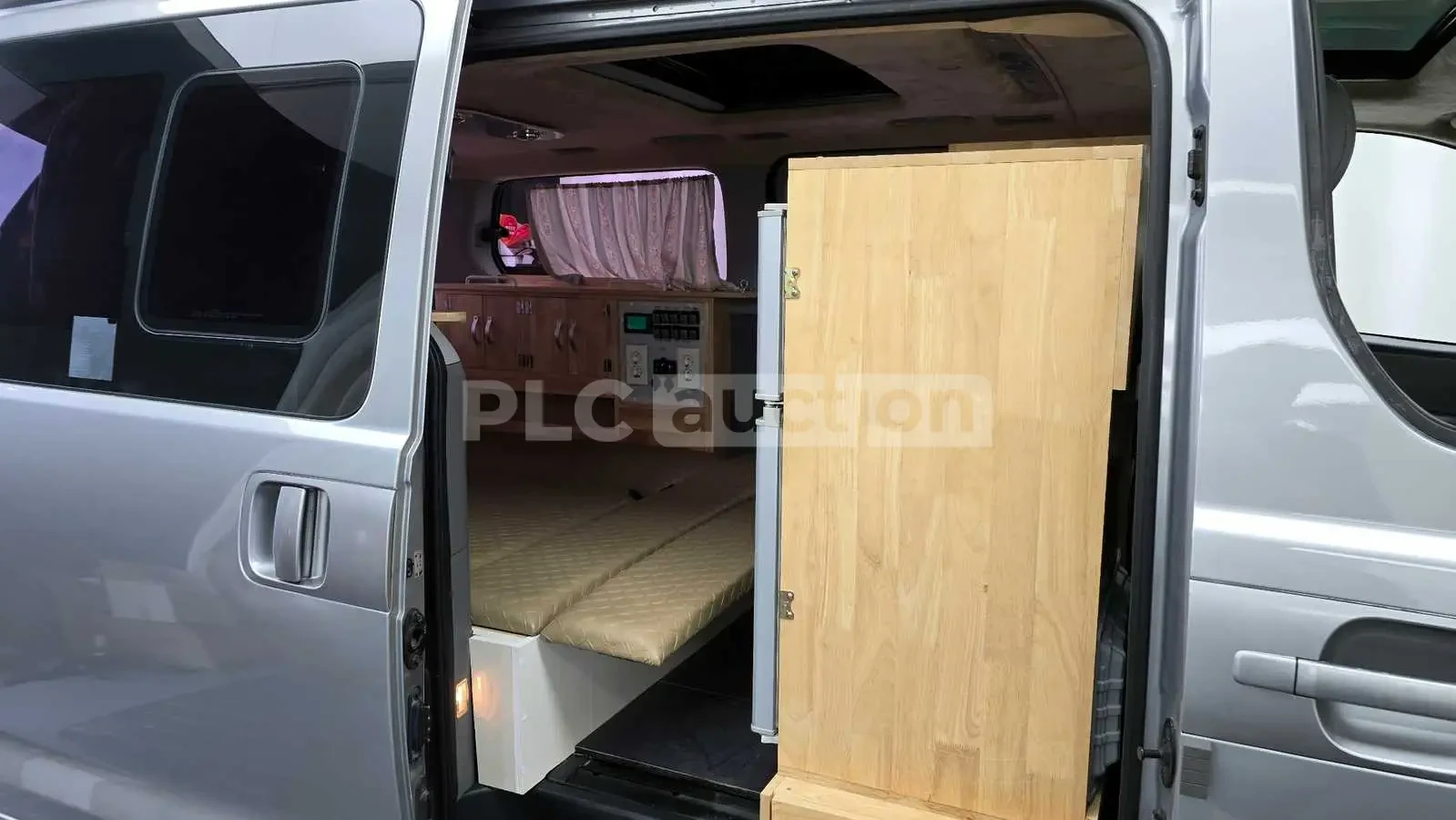 Hyundai Starex, снимка 12 - Автомобили и джипове - 54102806