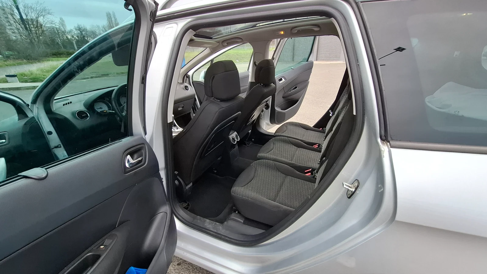 Peugeot 308 2.0 Diesel, снимка 10 - Автомобили и джипове - 54128616