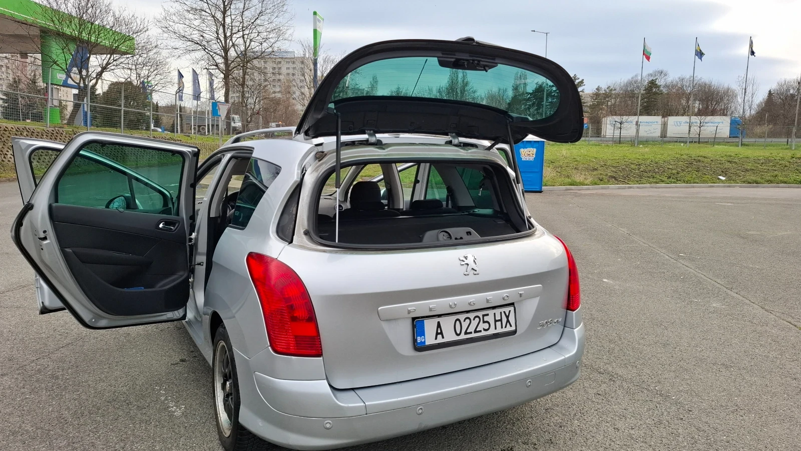 Peugeot 308 2.0 Diesel, снимка 6 - Автомобили и джипове - 54128616