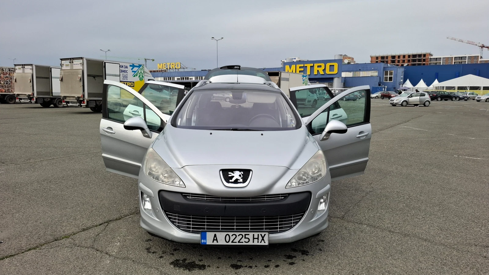 Peugeot 308 2.0 Diesel, снимка 5 - Автомобили и джипове - 54128616