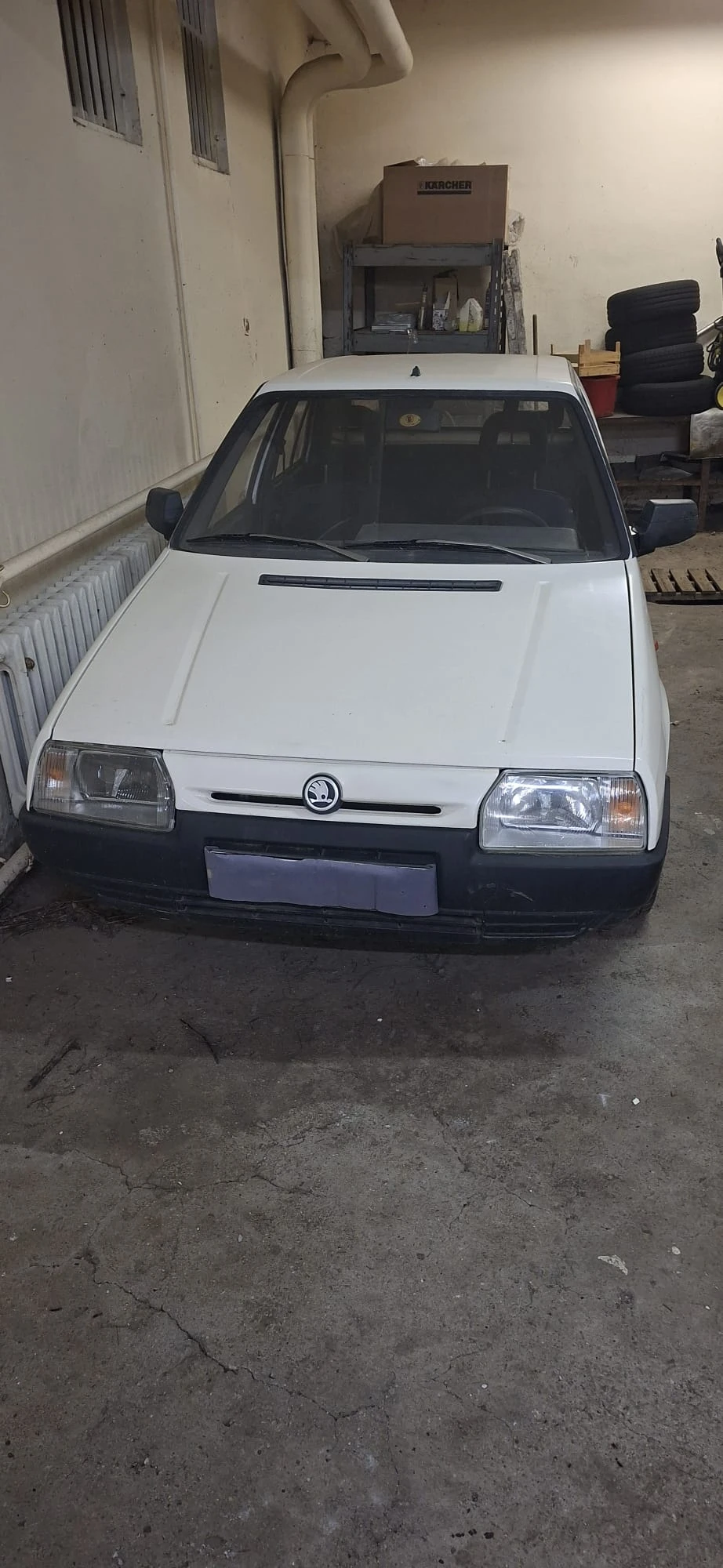 Skoda Favorit, снимка 3 - Автомобили и джипове - 54229547