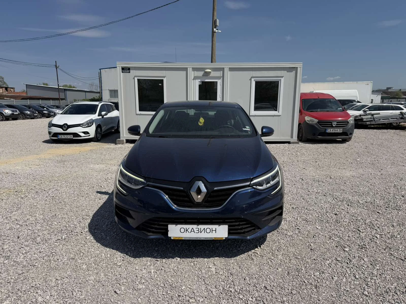 Renault Megane 1.3TCe Sedan 140k.c., снимка 2 - Автомобили и джипове - 54358784