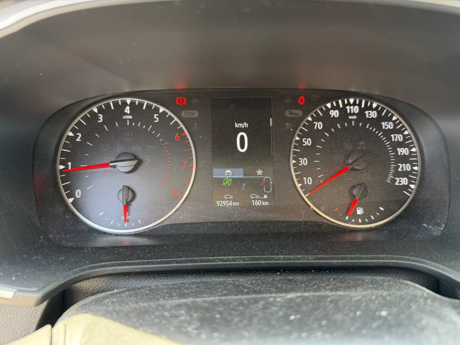 Renault Megane 1.3TCe Sedan 140k.c., снимка 15 - Автомобили и джипове - 54358784