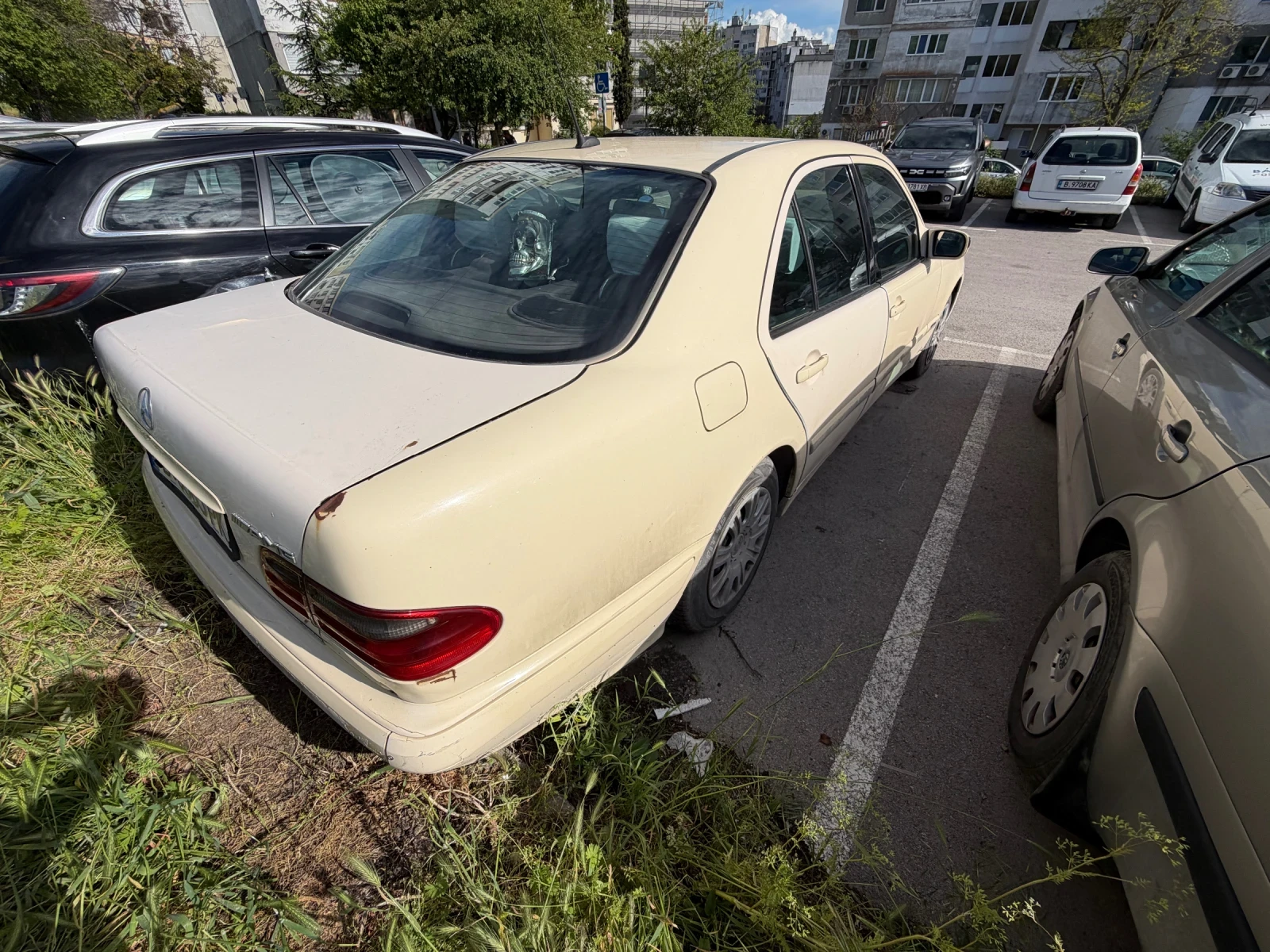 Mercedes-Benz E 220 W210, снимка 4 - Автомобили и джипове - 54703990