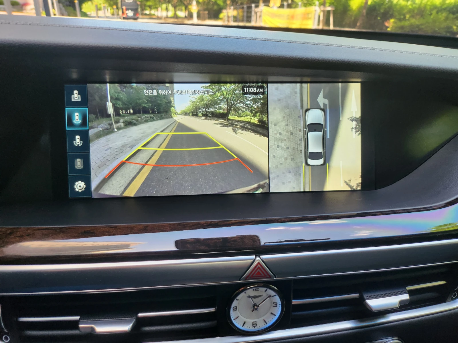 Genesis G90 HUD* ОБДУХ* ДИСТРОНИК* 360, снимка 12 - Автомобили и джипове - 54848735