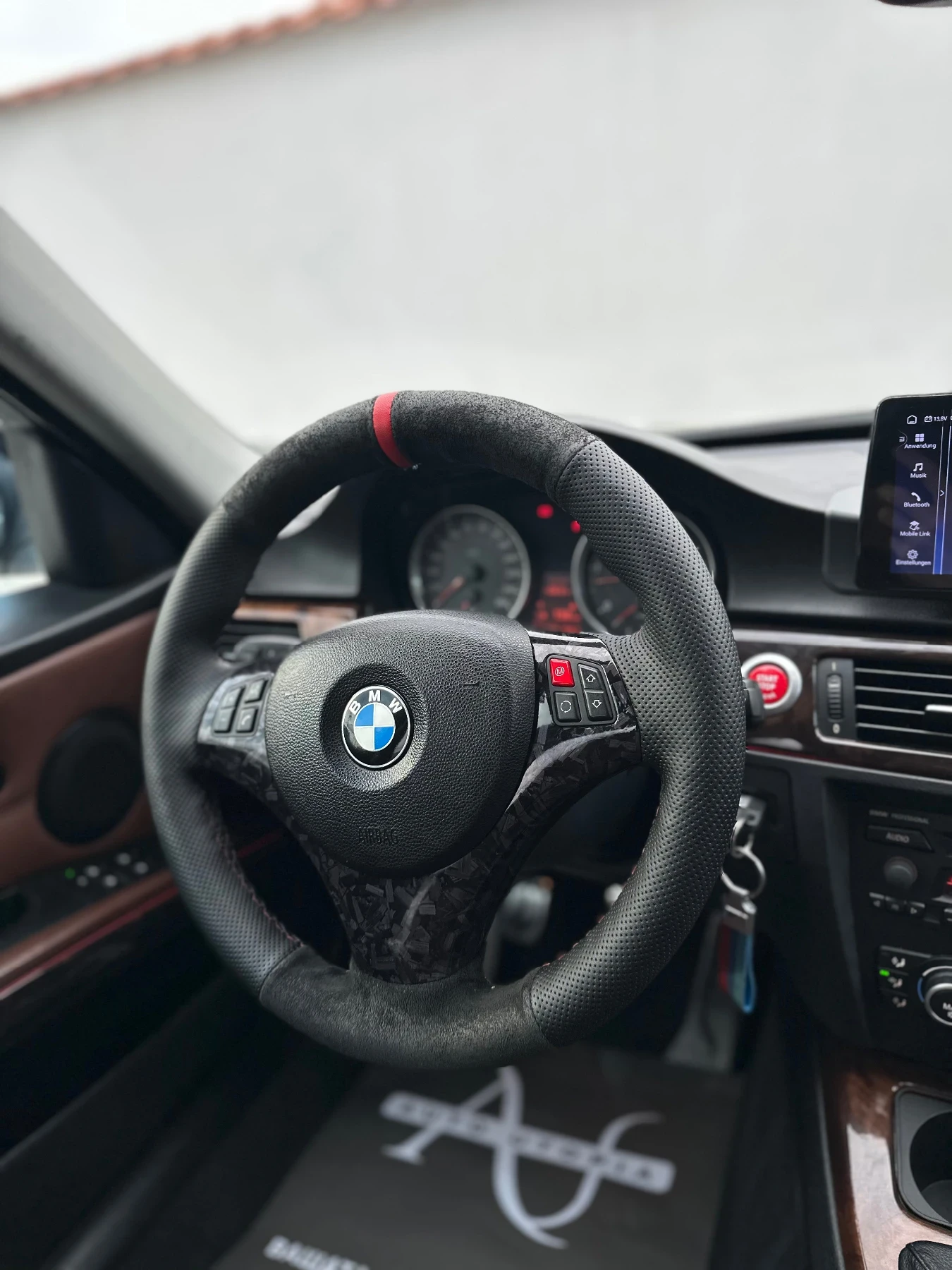 BMW 325 M57/М-ПАКЕТ/НАВИГАЦИЯ/ПОДГРЕВ/КАФЯВА КОЖА, снимка 13 - Автомобили и джипове - 54874193