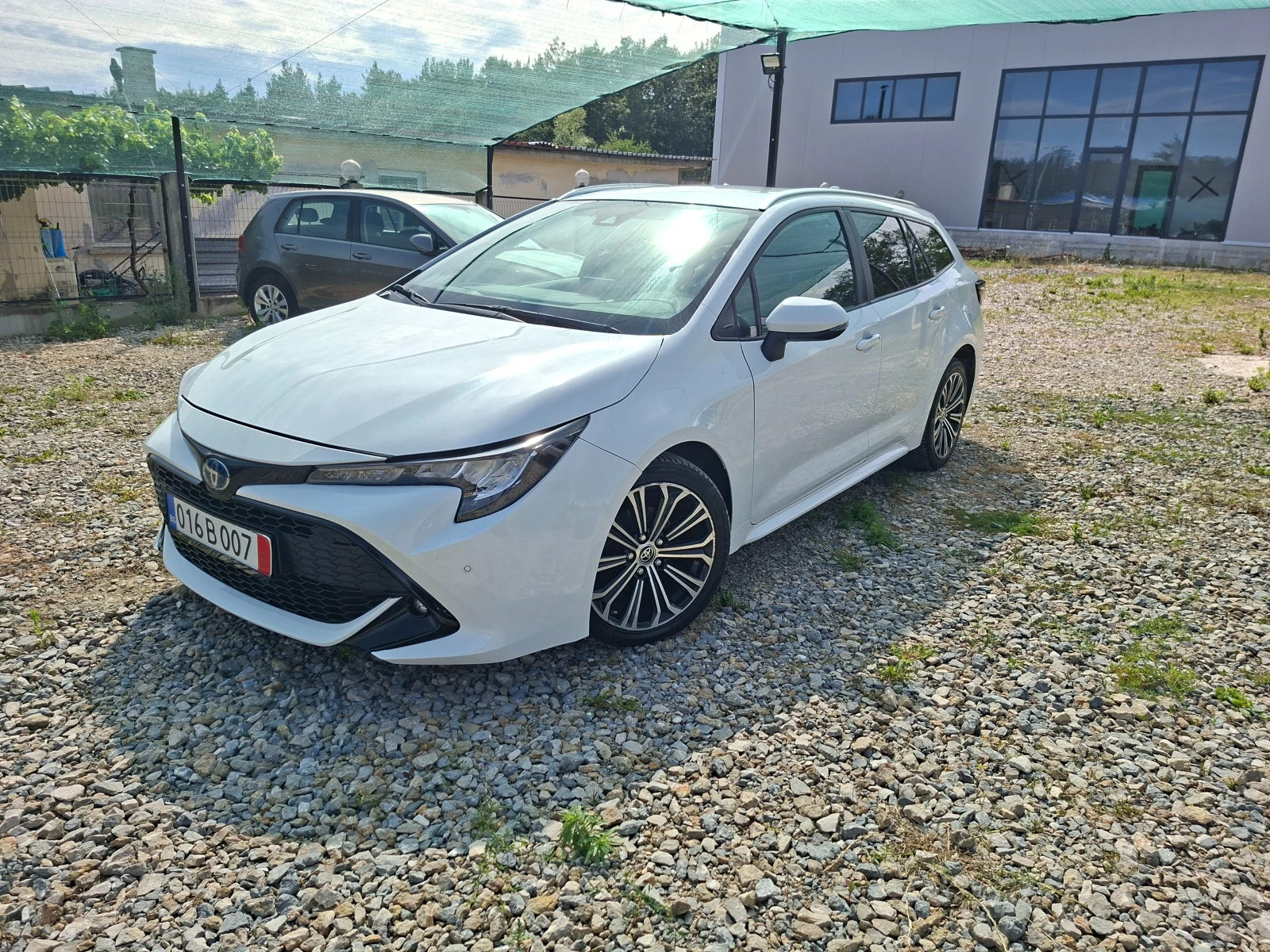 Toyota Corolla 1.8 HYBRiD | Mobile.bg � ����������� 3