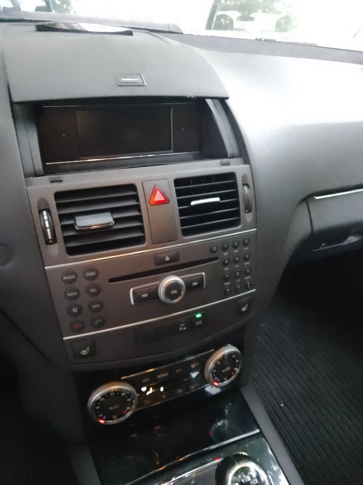 Mercedes-Benz C 180, снимка 6 - Автомобили и джипове - 55407032