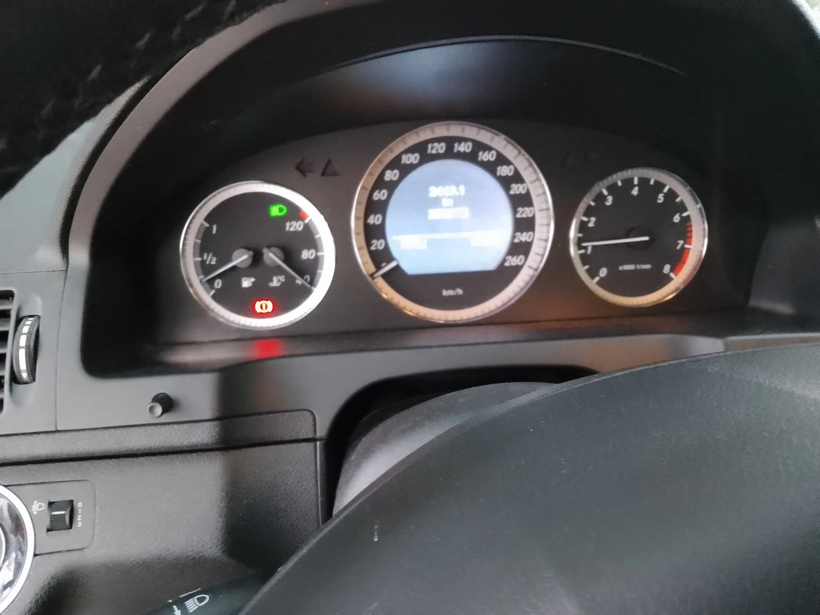 Mercedes-Benz C 180, снимка 5 - Автомобили и джипове - 55407032