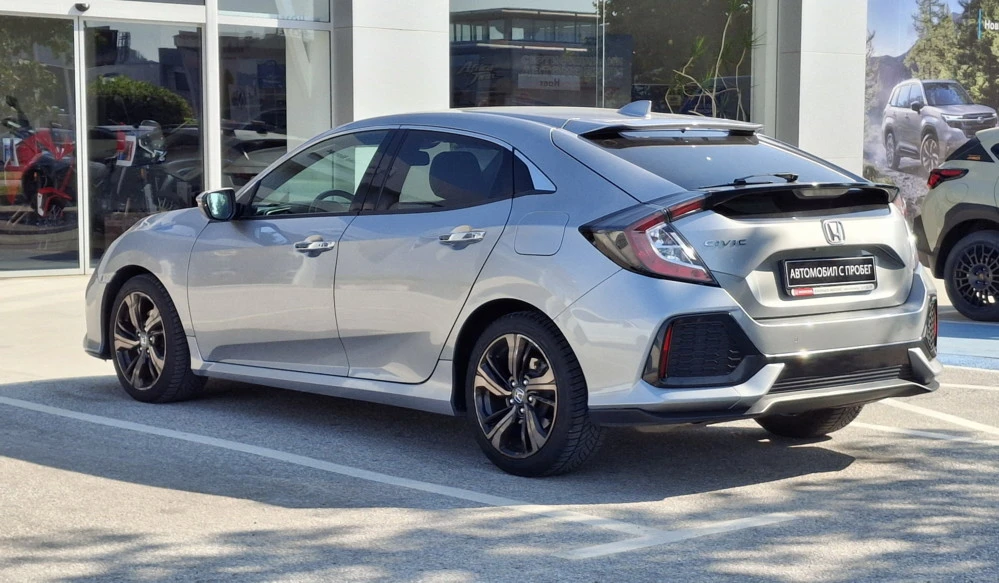 Honda Civic 1.5 i-VTEC Turbo Prestige AT, снимка 8 - Автомобили и джипове - 55651902