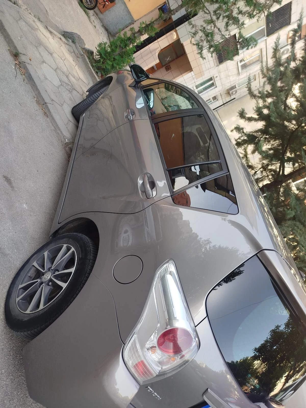 Toyota Verso, снимка 5 - Автомобили и джипове - 55842907