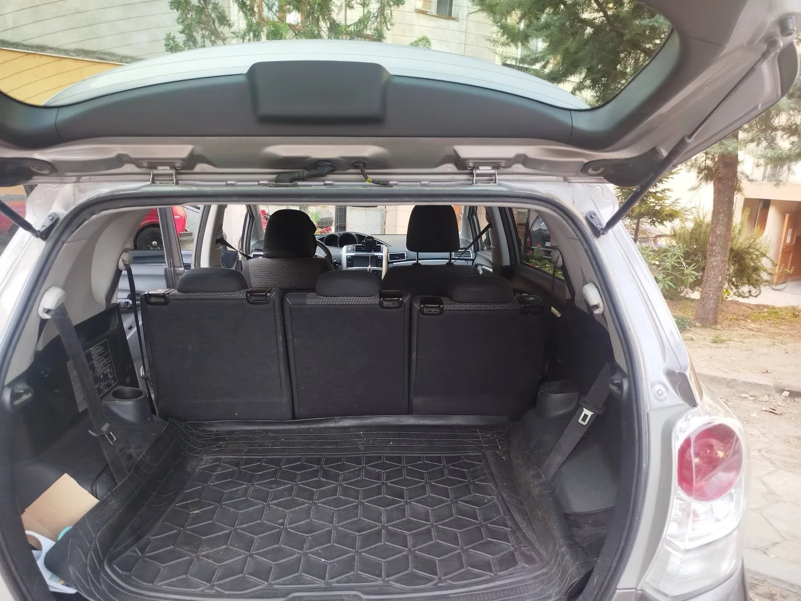 Toyota Verso, снимка 7 - Автомобили и джипове - 55842907