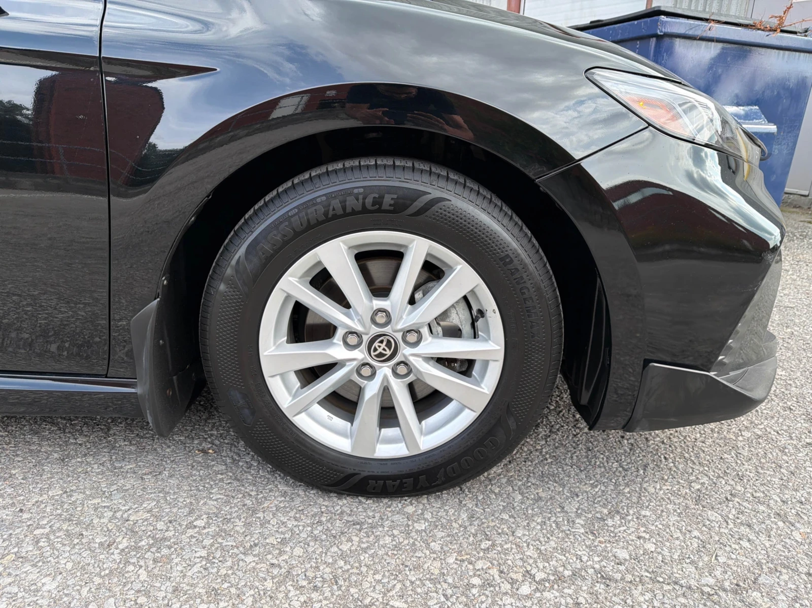 Toyota Camry  SE / DISTRONIC / CARFAX / АВТОКРЕДИТ , снимка 7 - Автомобили и джипове - 55896486
