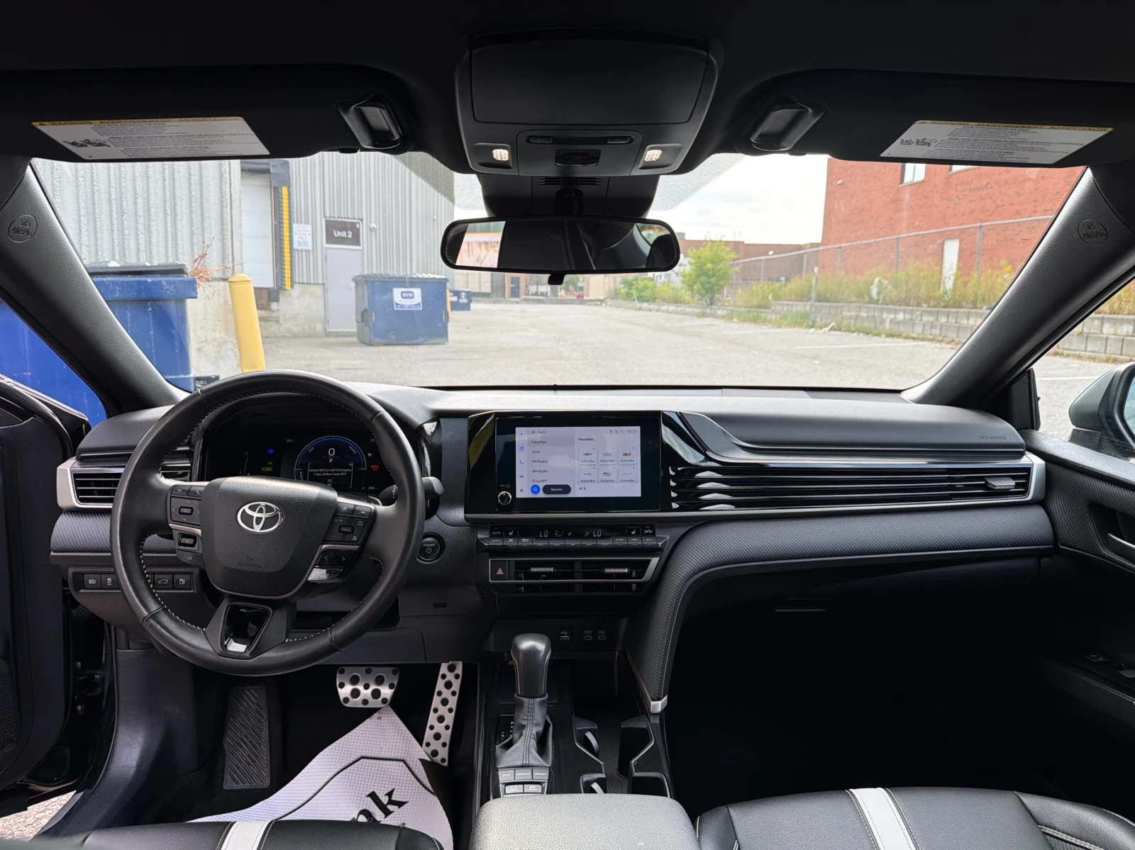 Toyota Camry  SE / DISTRONIC / CARFAX / АВТОКРЕДИТ , снимка 5 - Автомобили и джипове - 55896486