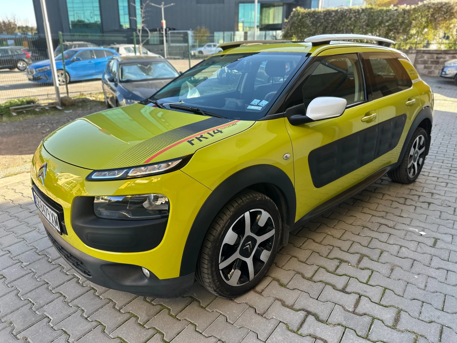 Citroen C4 Cactus 1.6 BlueHDI, снимка 2 - Автомобили и джипове - 55999229