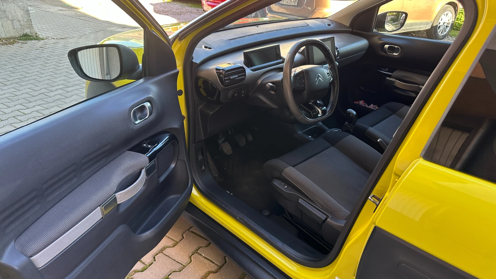 Citroen C4 Cactus 1.6 BlueHDI, снимка 11 - Автомобили и джипове - 55999229
