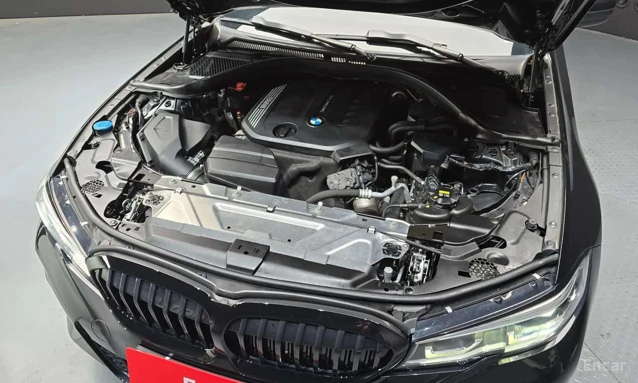 BMW 320 d M Sport | АВТОФИНАНСИРАНЕ | ЦЕНА ДО БЪЛГАРИЯ, снимка 6 - Автомобили и джипове - 56167245